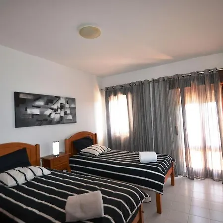T3 Olhos De Agua Apartment *
